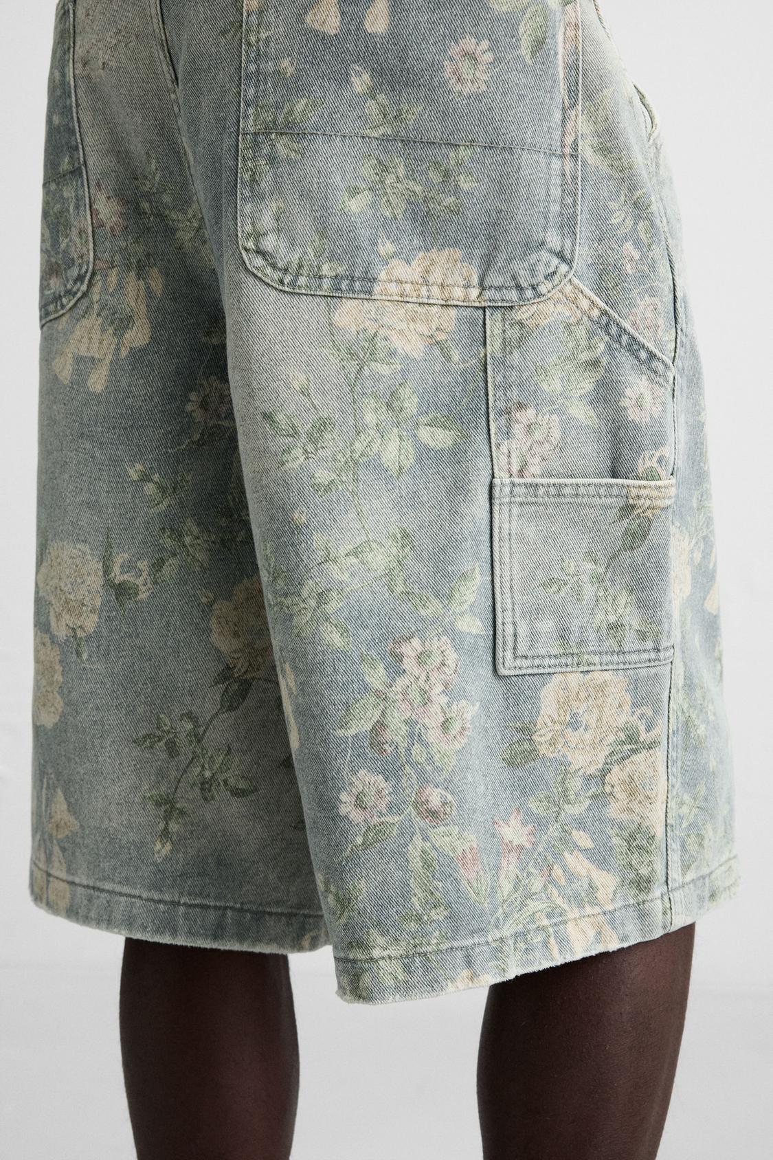 BERMUDA À POCHE DE CHARPENTIER À IMPRIMÉ FLORAL