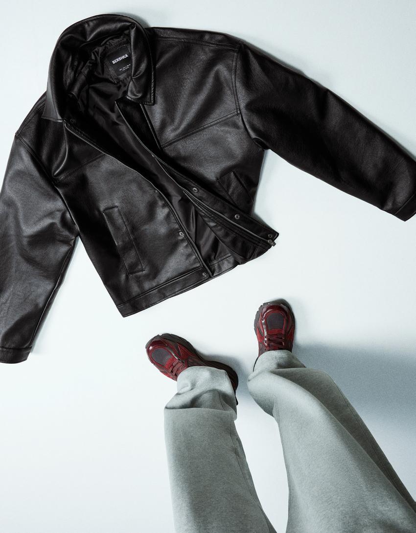 VESTE BOXY FIT EN SIMILICUIR