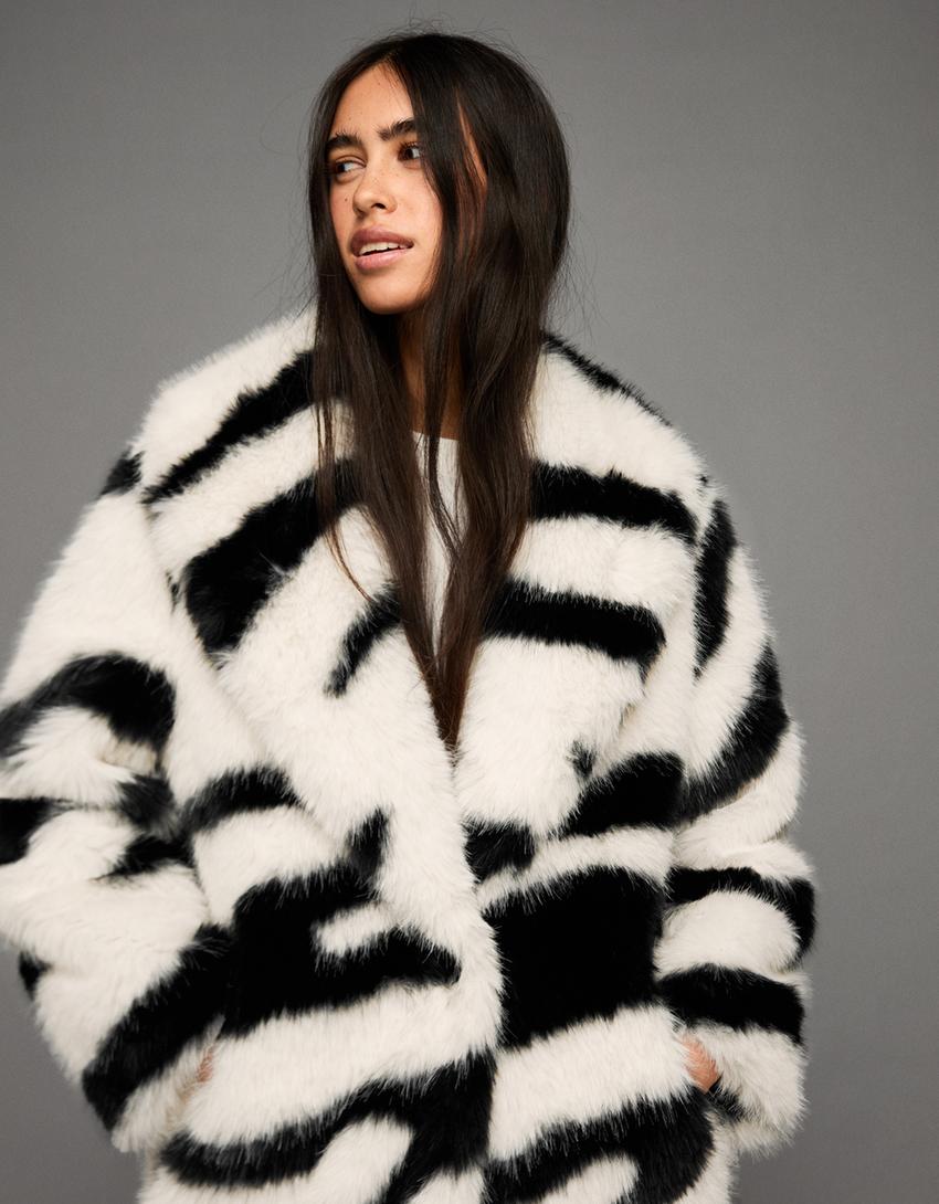 MANTEAU FAUSSE FOURRURE IMPRIMÉ ANIMAL